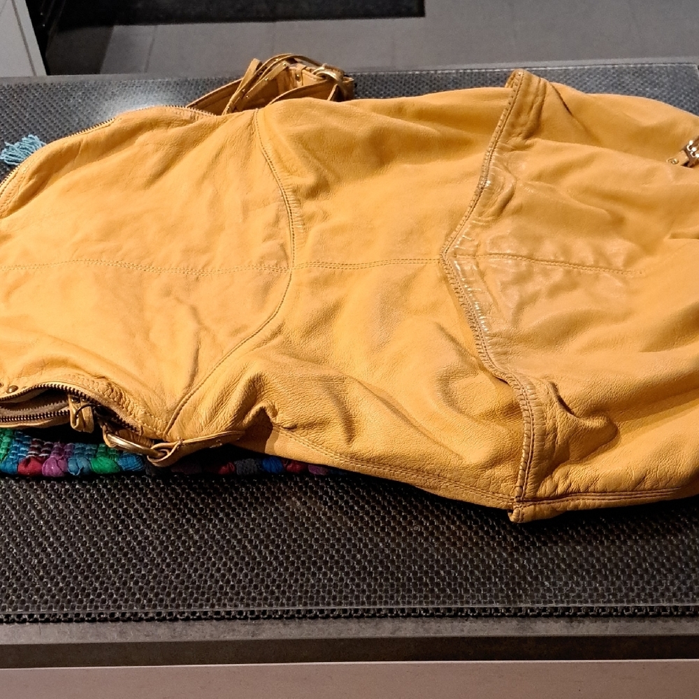 Chic Yellow Fold Over Hobo Bag - Picture 2 of 8